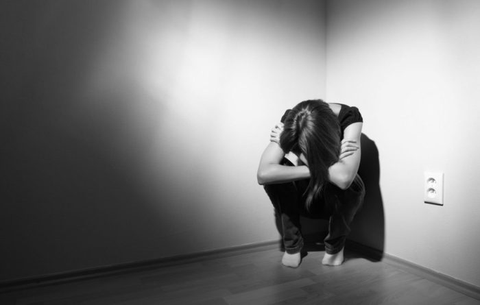 خاطره ای ناخوشایند از بی توجهی به نوجوان خاطره ای ناخوشایند از بی توجهی به نوجوان